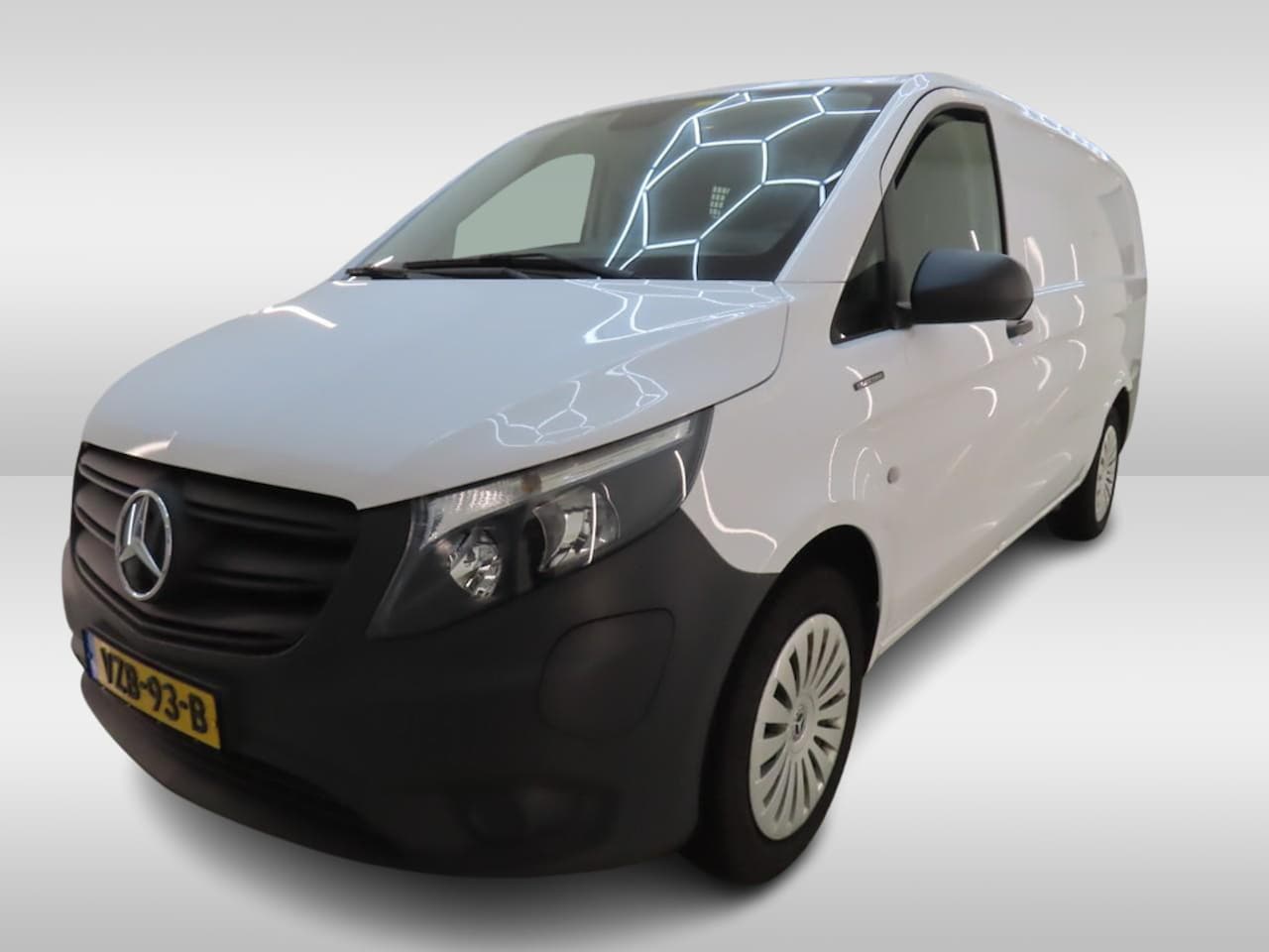 Mercedes-Benz eVito - Lang 66 kWh Bott Vario Inrichting - AutoWereld.nl