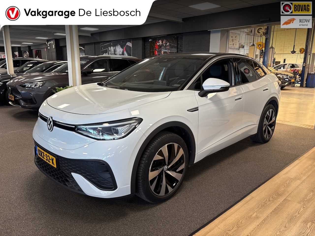 Volkswagen ID.5 - Pro 77 kWh/Soh 95,2/warmtepomp/trekhaak/head up/memory/carplay - AutoWereld.nl