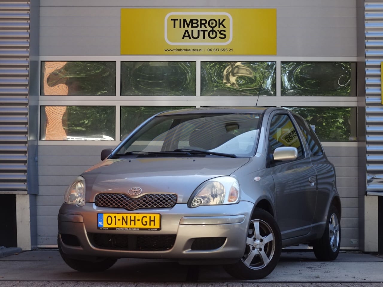 Toyota Yaris - 1.3 16V VVT-i Sol Automaat / Airco /Trekhaak/ Lees Tekst* - AutoWereld.nl