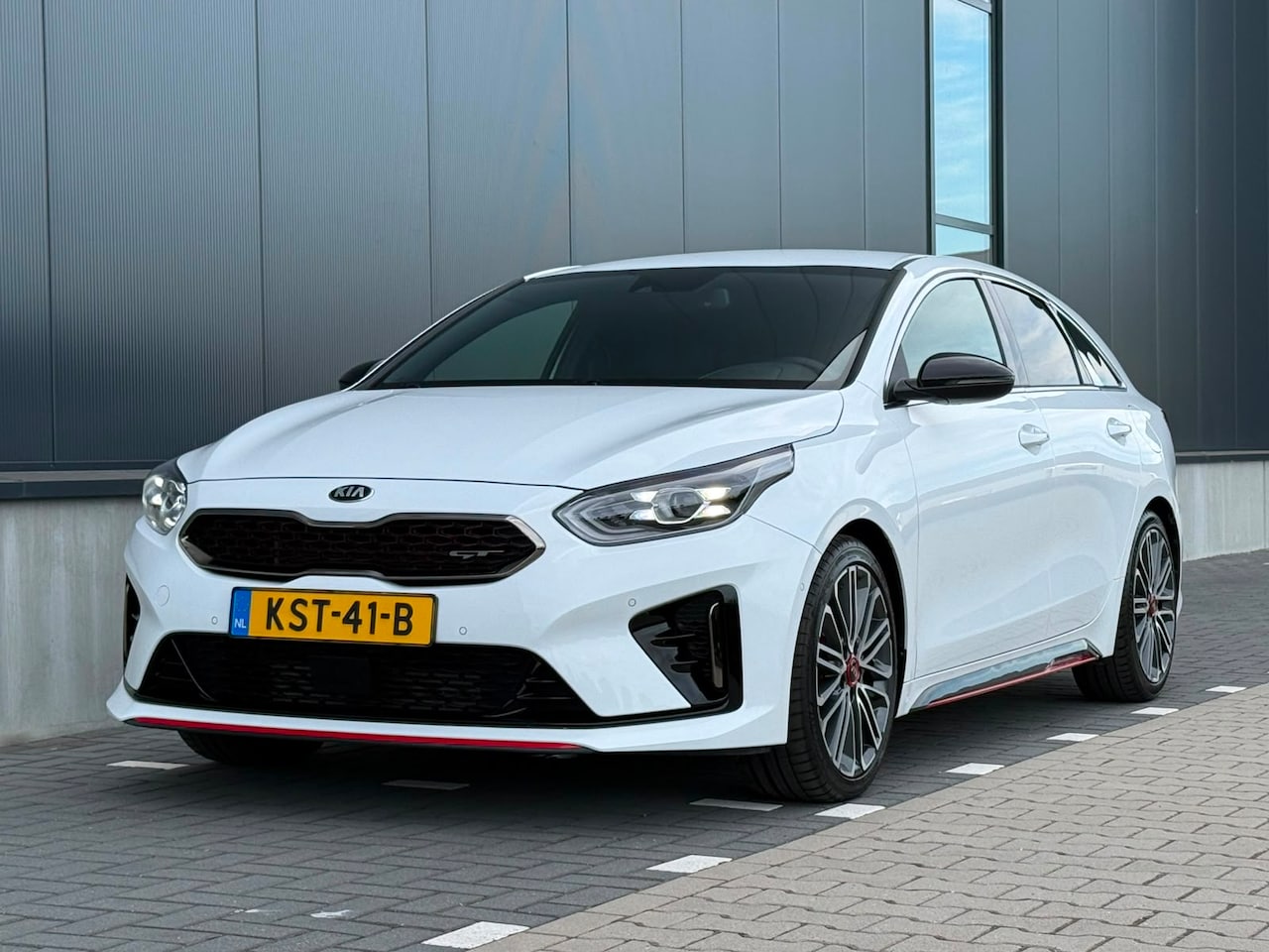 Kia ProCeed - 1.6 T-GDi GT Afn. Trekhaak GT-Line - AutoWereld.nl