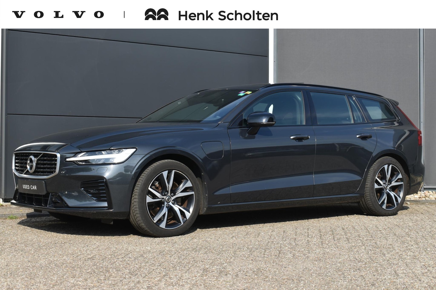 Volvo V60 - 2.0 T8 Twin Engine AWD Inscription 2.0 T8 Twin Engine AWD Inscription - AutoWereld.nl