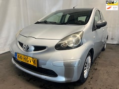 Toyota Aygo - 1.0-12V + Schade