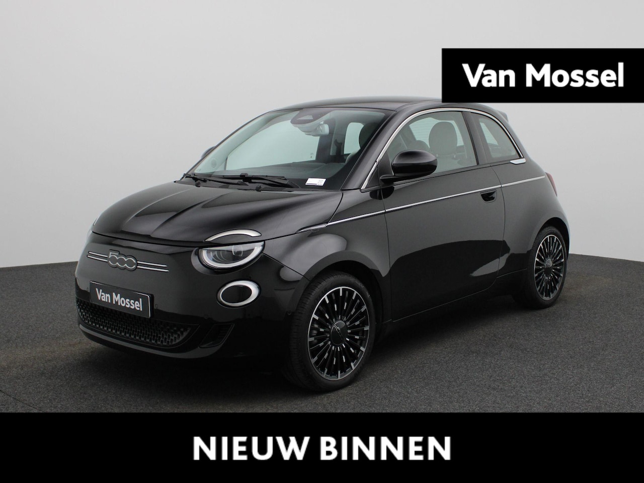 Fiat 500e - 500e 42 kWh La Prima by Bocelli | ACC | Achteruitrijcamera | Stoelverwarming | Keyless | A - AutoWereld.nl