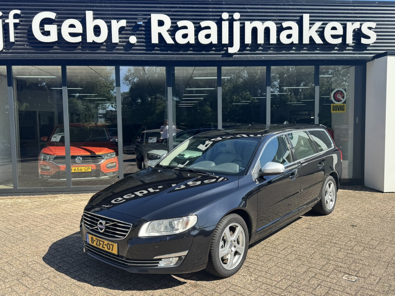 Volvo V70 - 2.0 D4 Kinetic*Leder*Navigatie*ECC*Panorama*EXPORT/ EX BPM* - AutoWereld.nl