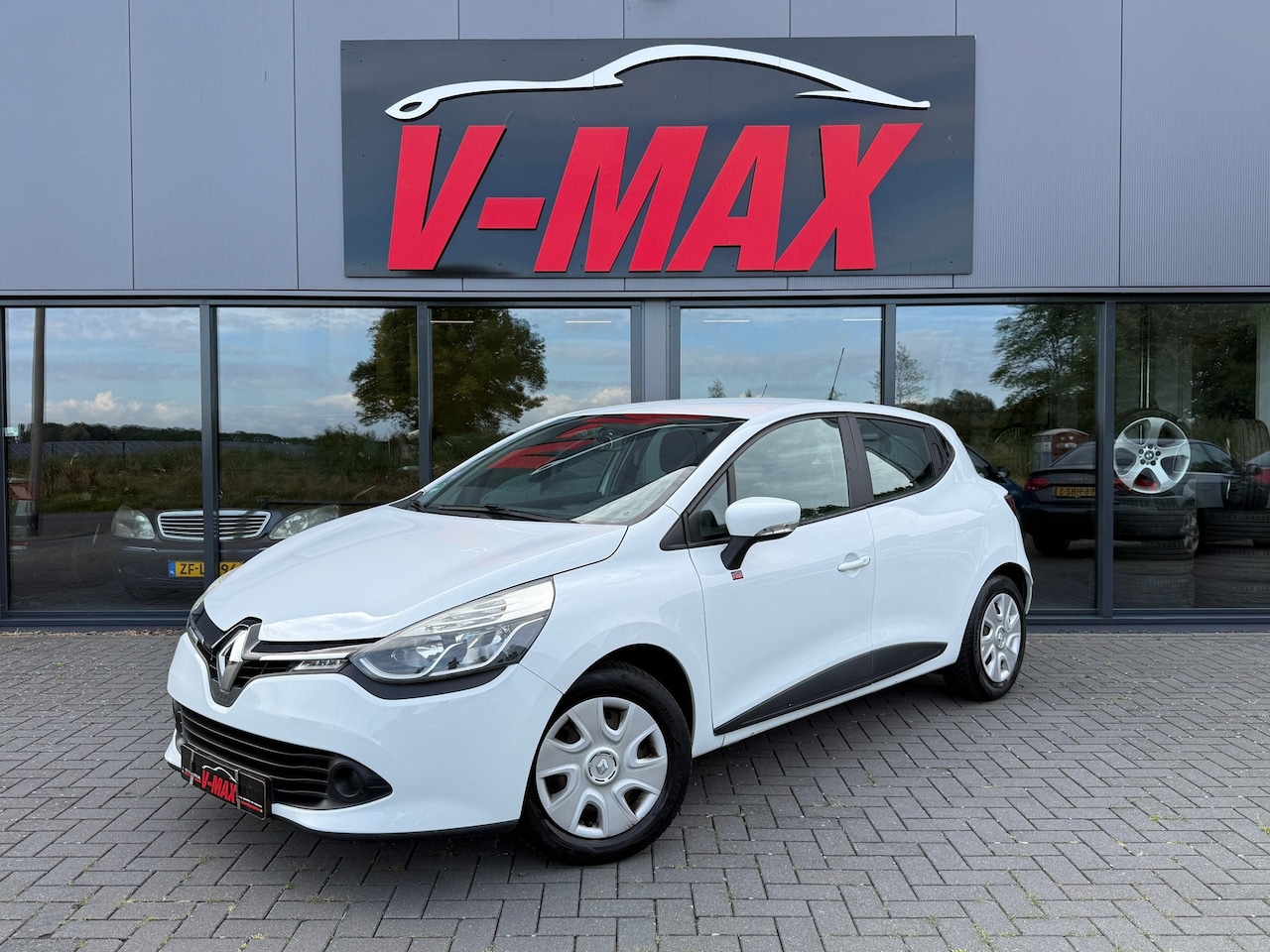 Renault Clio - 0.9 TCe Expression NAP Airco Cruise Bluetooth - AutoWereld.nl