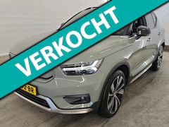 Volvo XC40 - 78kWh 408pk Recharge P8 AWD R-Design | SOH 90% | Warmtepomp | Lounge | Panoramadak | H&K A