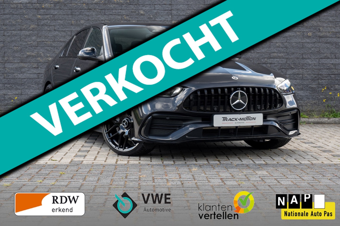 Mercedes-Benz C-klasse - 300 e 4MATIC AMG Line GREY & BLACK - AutoWereld.nl