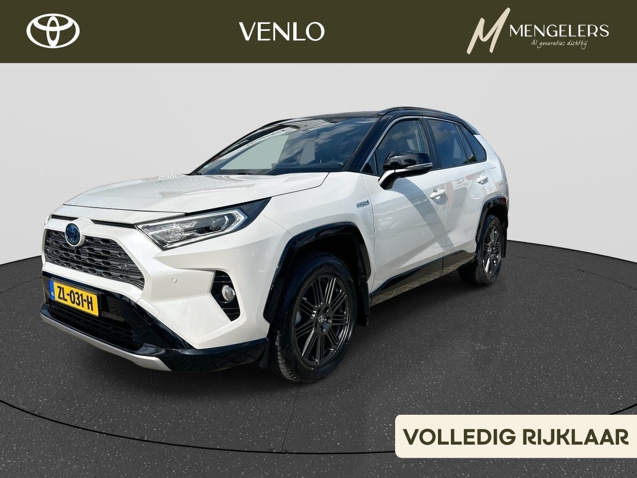 Toyota RAV4 - 2.5 Hybrid Bi-Tone RIJKLAAR | Navigatie | Panoramadak | 360 Camera | Climate Control - AutoWereld.nl
