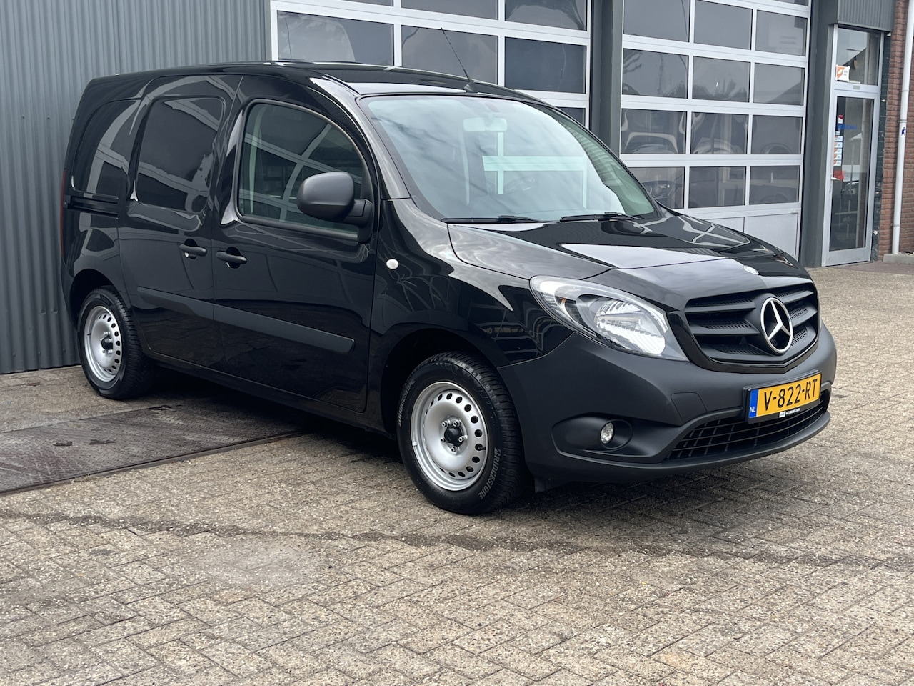 Mercedes-Benz Citan - 111 CDI BlueEFFICIENCY Btw en Bpm vrij!! Airco Cruise controle Trekhaak 1050kg trekgewicht - AutoWereld.nl