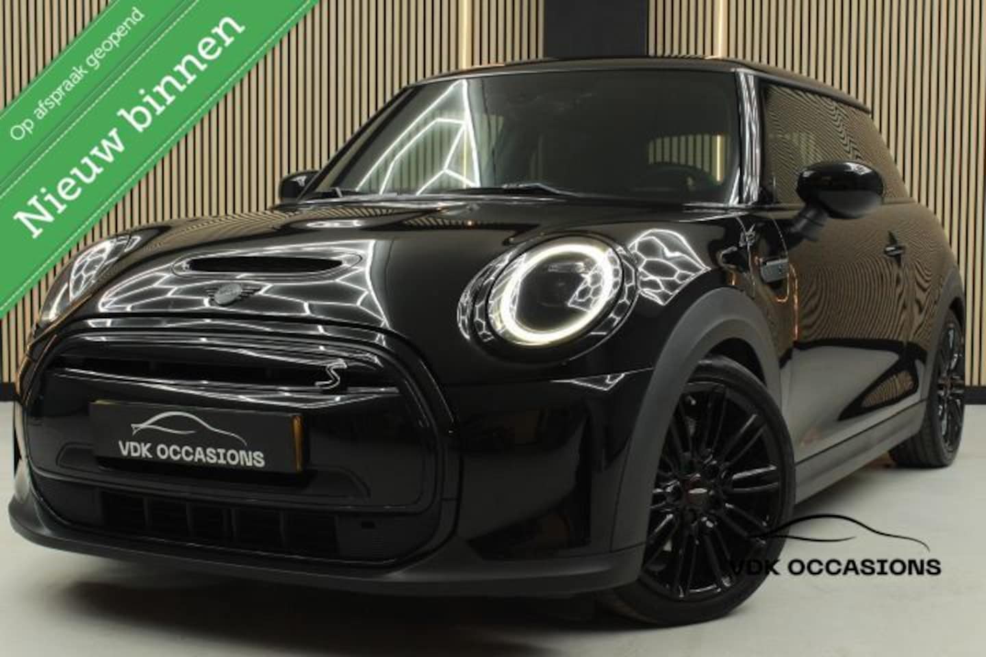 MINI Electric - S MINI Yours 33 kWh| JCW| Carbon| ACC| Dealer. - AutoWereld.nl