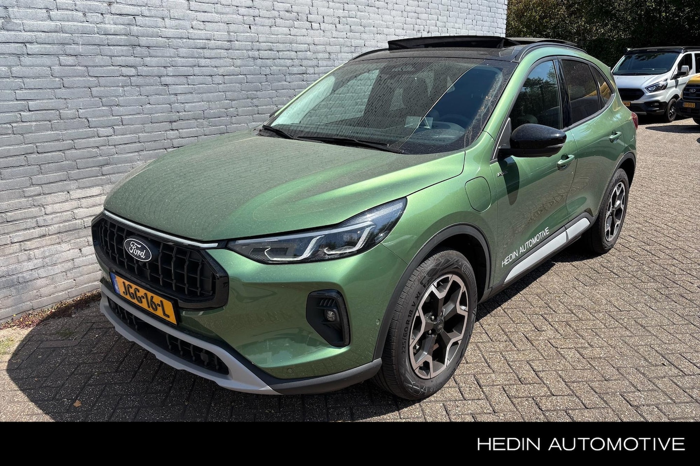 Ford Kuga - 2.5 PHEV Active X Head Up Display | Panoramadak | Trekhaak - AutoWereld.nl