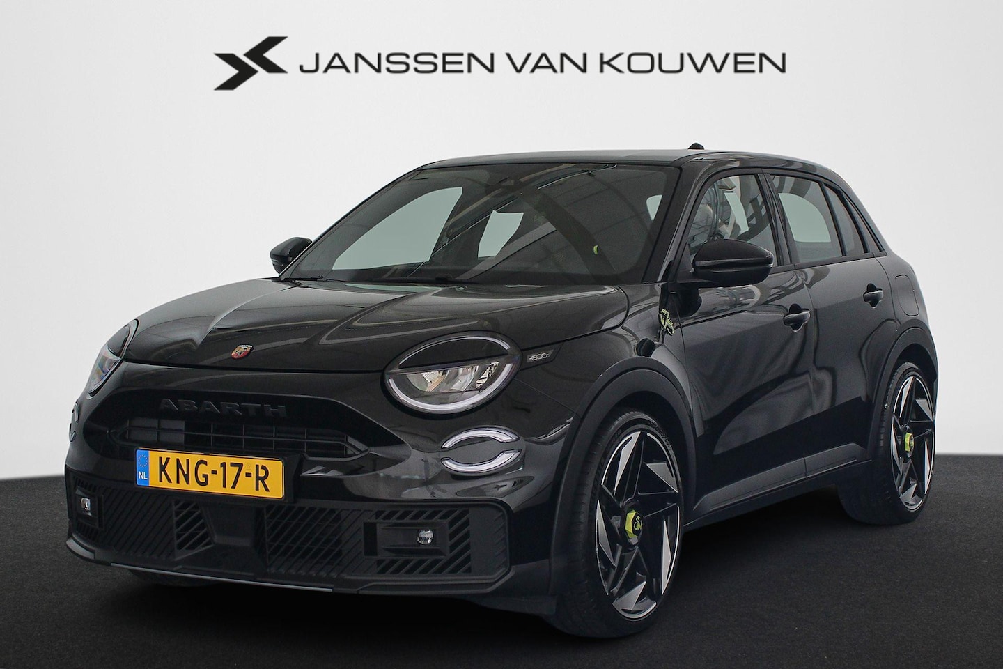 Fiat 600e - Abarth Turismo 54 kWh Apple CarPlay 20" - AutoWereld.nl