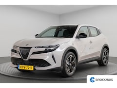 Alfa Romeo Junior - Elettrica 54 kWh | SOH 96% | Apple Carplay & Android Auto | Parkeesensoren | Keyless | Cli