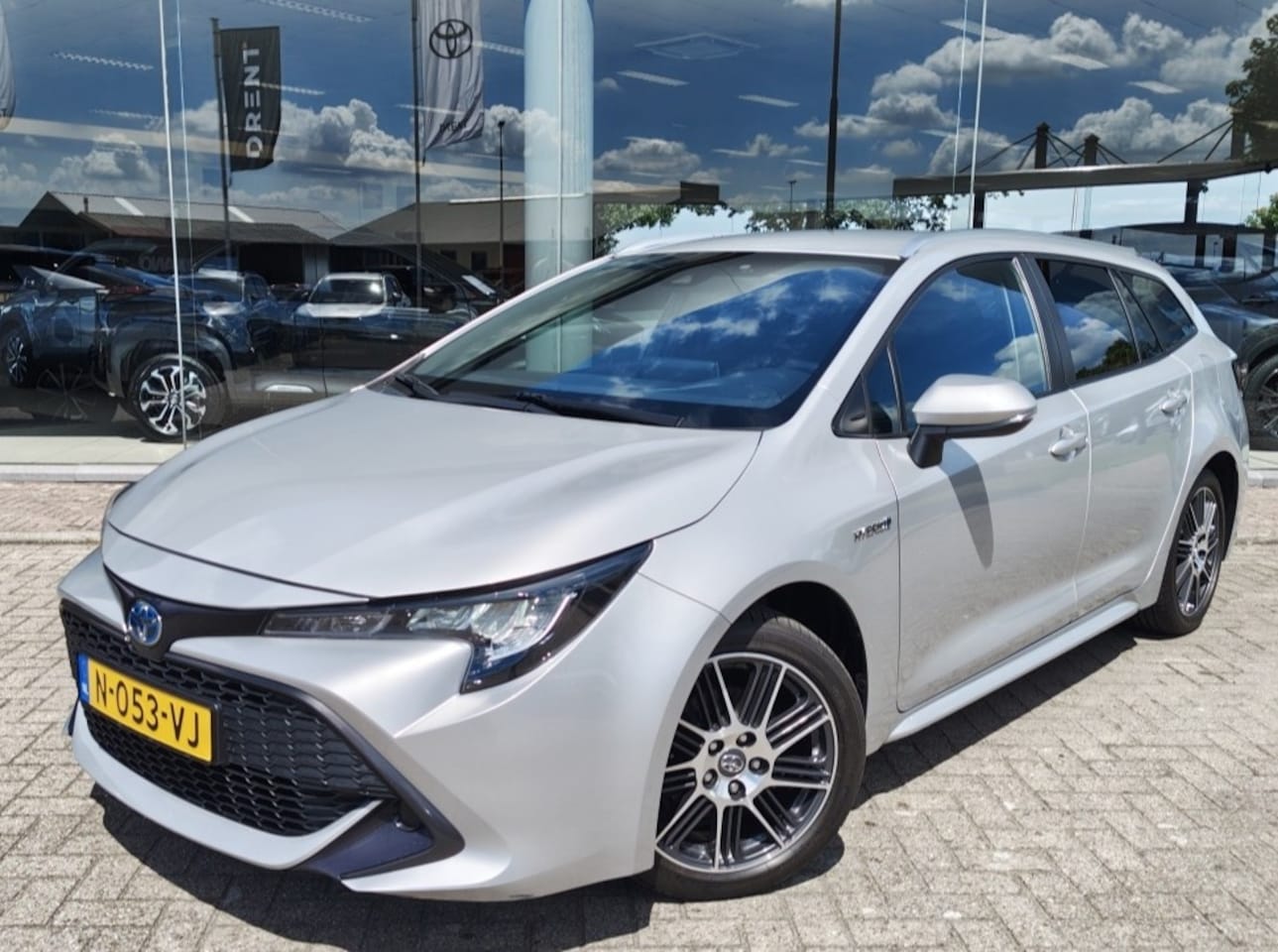 Toyota Corolla Touring Sports - 1.8 Hybrid Business | Trekhaak | Android Auto, Apple Carplay | - AutoWereld.nl