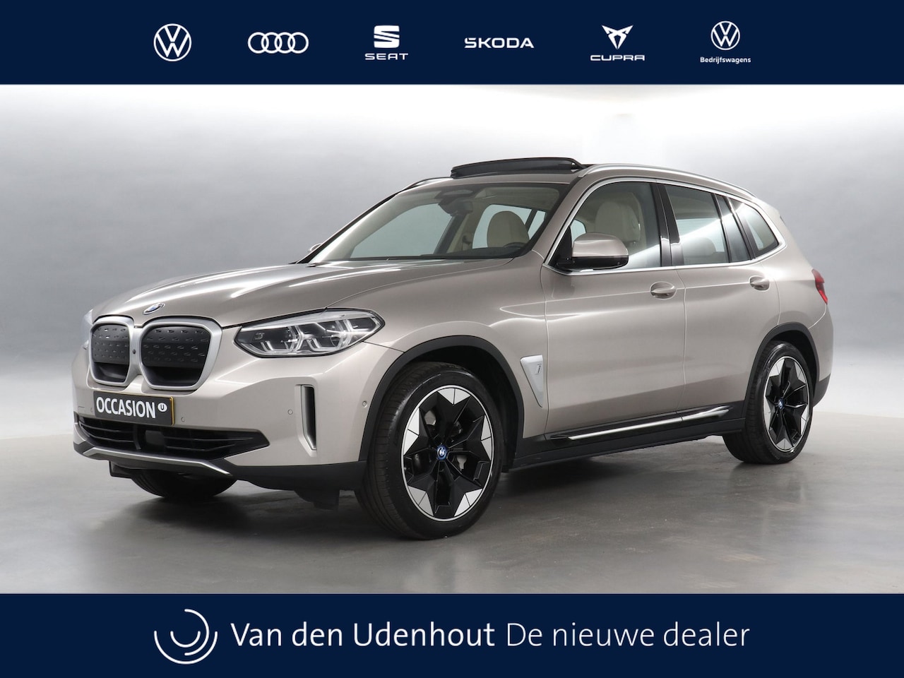 BMW iX3 - High Executive 80 kWh / Panoramadak / Leder / 360 Camera - AutoWereld.nl