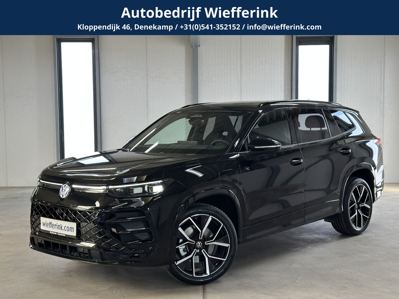Volkswagen Tayron - 1.5 eHybrid R-Line 272 pk | Pano | Black pack | Trekhaak | - AutoWereld.nl