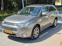 Mitsubishi Outlander - 2.0 PHEV instyle / AIRCO / NAP