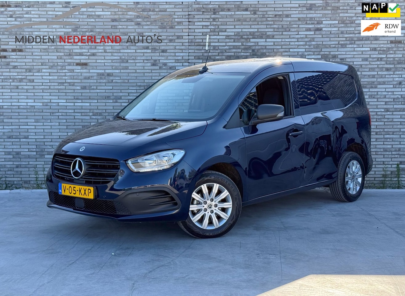 Mercedes-Benz Citan - 108 CDI L1 Pro * SCHADE * CAMERA * PDC * NL AUTO * - AutoWereld.nl