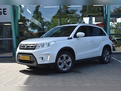 Suzuki Vitara - 1.6 Exclusive Handgeschakeld 120pk | Dealer onderhouden | Voorstoelen verwarmd | Trekhaak