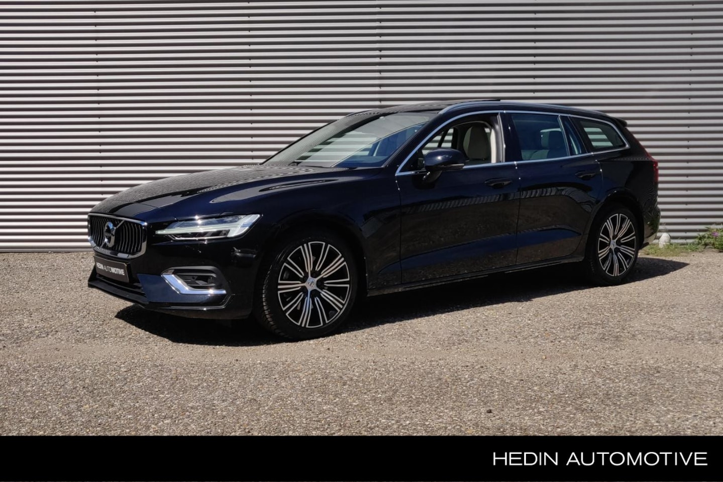 Volvo V60 - 2.0 B4 197pk Inscription | Lederen bekleding | Panorama dak | Harman Kardon | Memory | All - AutoWereld.nl