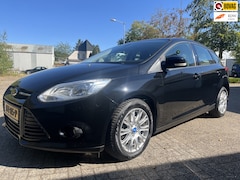 Ford Focus - 1.0 EcoBoost 2014 weinig kms Airco 5drs Carplay