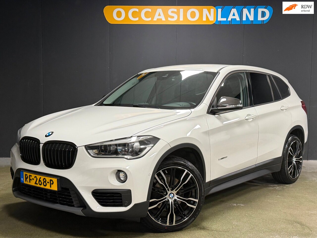 BMW X1 - SDrive18i Centennial High Executive|LED|CRUISE|STOELV|BLUETOOTH|NAVIGATIE|19INCH| - AutoWereld.nl