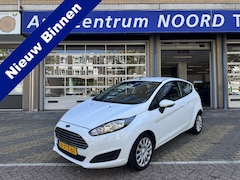 Ford Fiesta - 1.0 Style 51933KM NAP | Nieuwe Distributieriem | 1e Eigenaar | Navigatie | Airco | Parkeer
