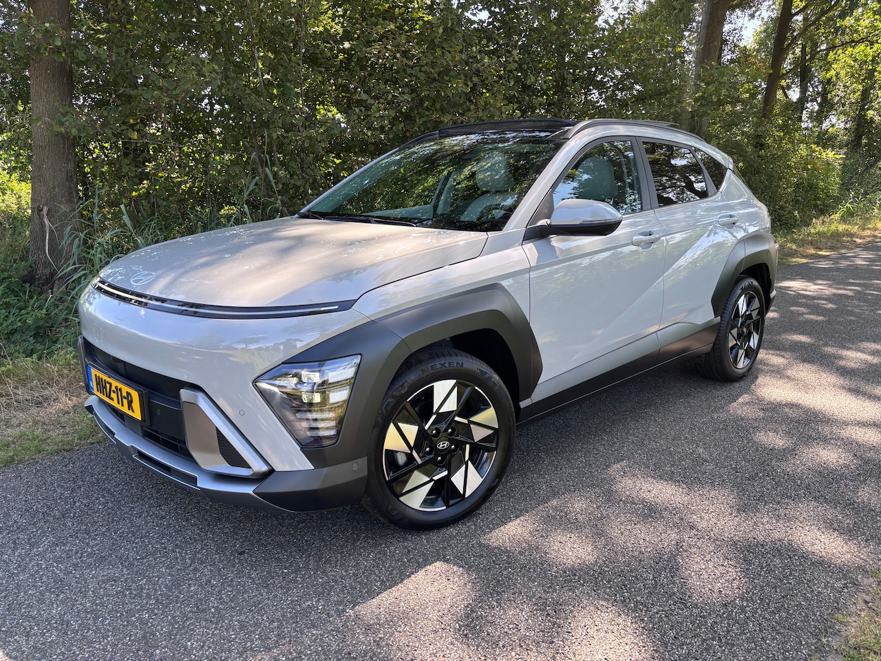 Hyundai Kona - 1.6 GDI HEV Premium Sky Automaat Glazen schuif- en kanteldak, Luxe uitvoering! - AutoWereld.nl
