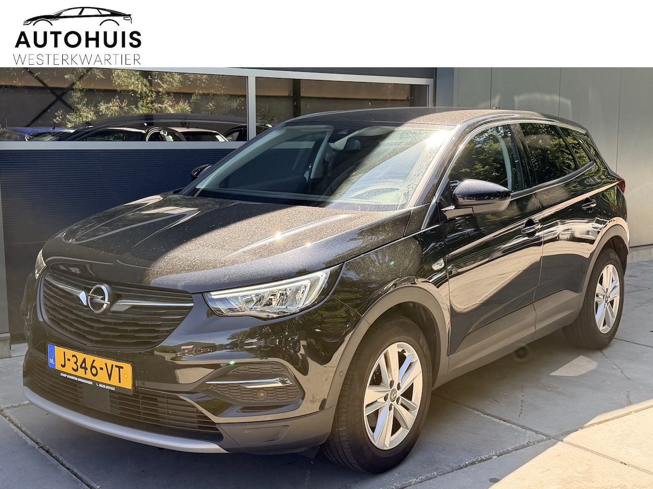 Opel Grandland X - 1.2 Turbo 130pk Automaat Business Executive Navigatie Trekhaak Apple Carplay Lane Assist - AutoWereld.nl
