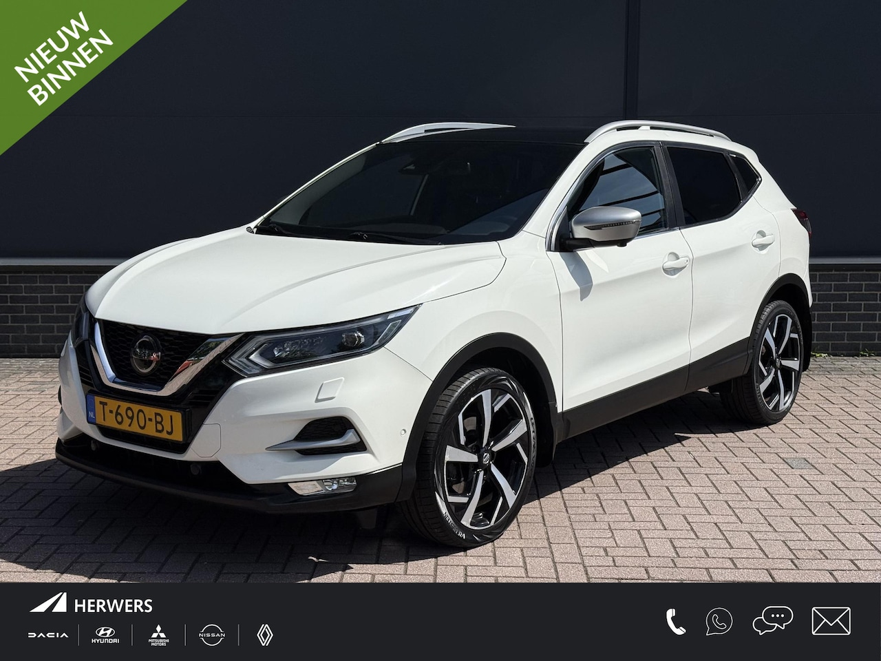 Nissan Qashqai - 1.3 DIG-T Tekna + / Onderhouden / Panorama / Elektrische Stoelen met Geheugen / 360º Camer - AutoWereld.nl