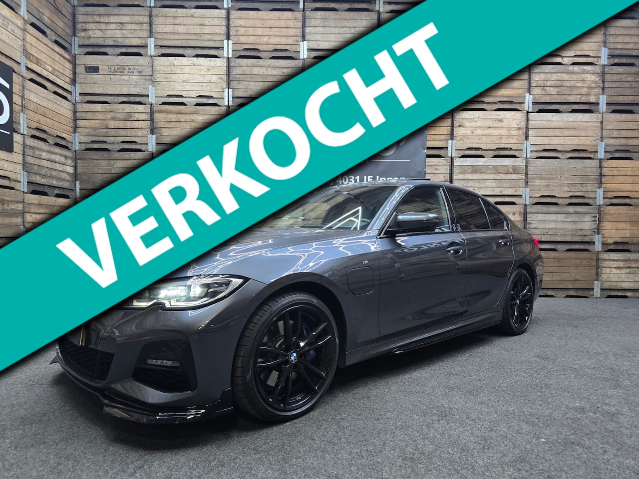 BMW 3-serie - 330e eDrive Edition M sport HUD Pano Leder Camera perf 19"LM - AutoWereld.nl