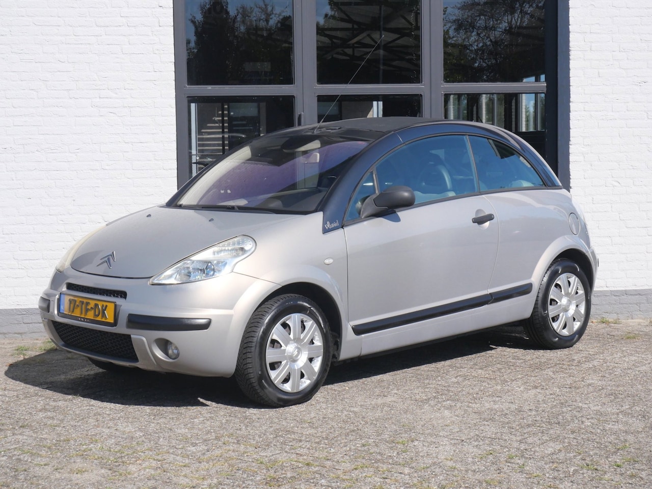 Citroën C3 Pluriel - 1.4i Cabrio 118.000km !!! - AutoWereld.nl