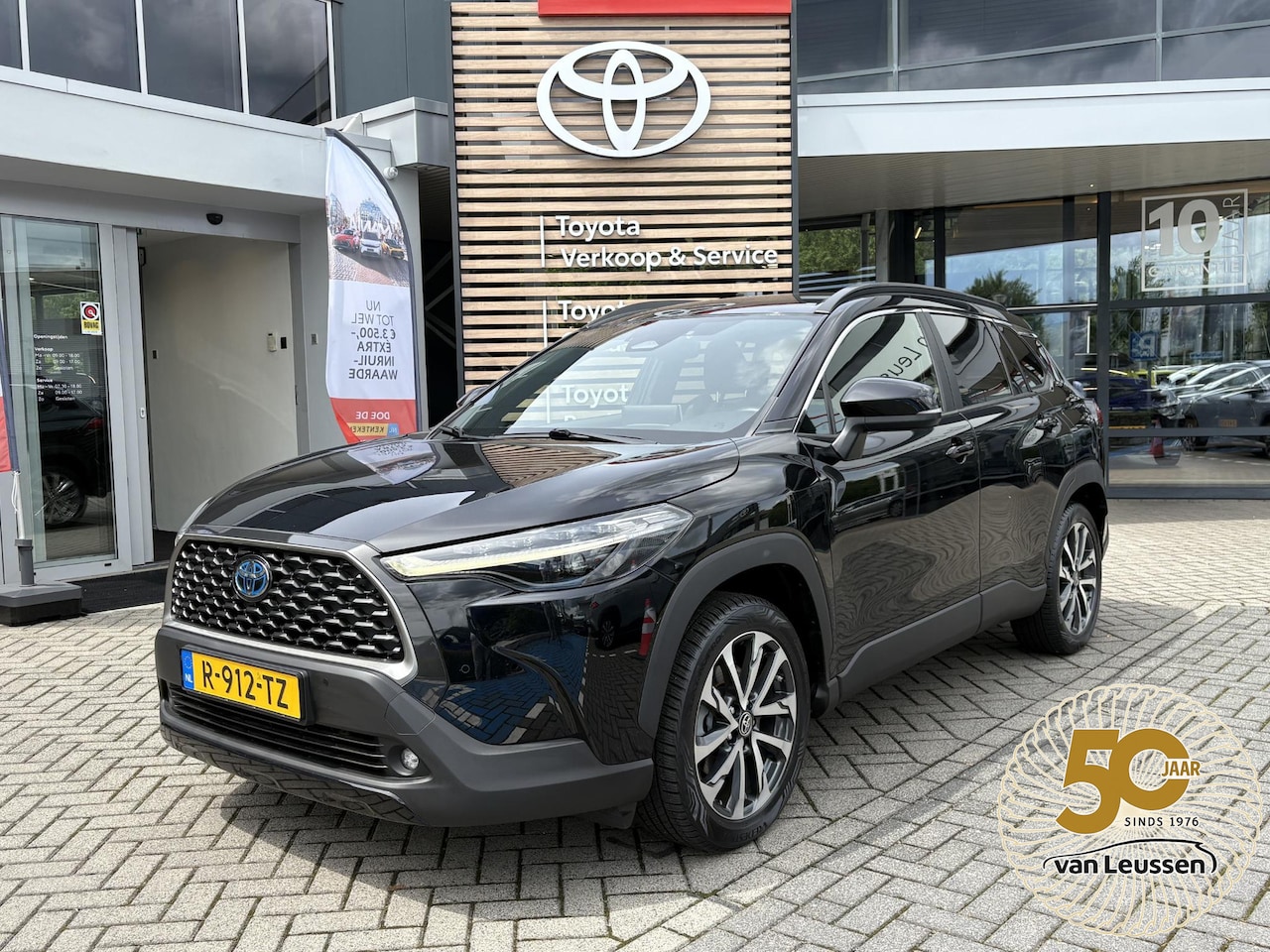 Toyota Corolla Cross - 2.0 High Power Hybrid First Edition 1e EIGENAAR NL-AUTO APPLE CARPLAY ANDROID AUTO CAMERA - AutoWereld.nl