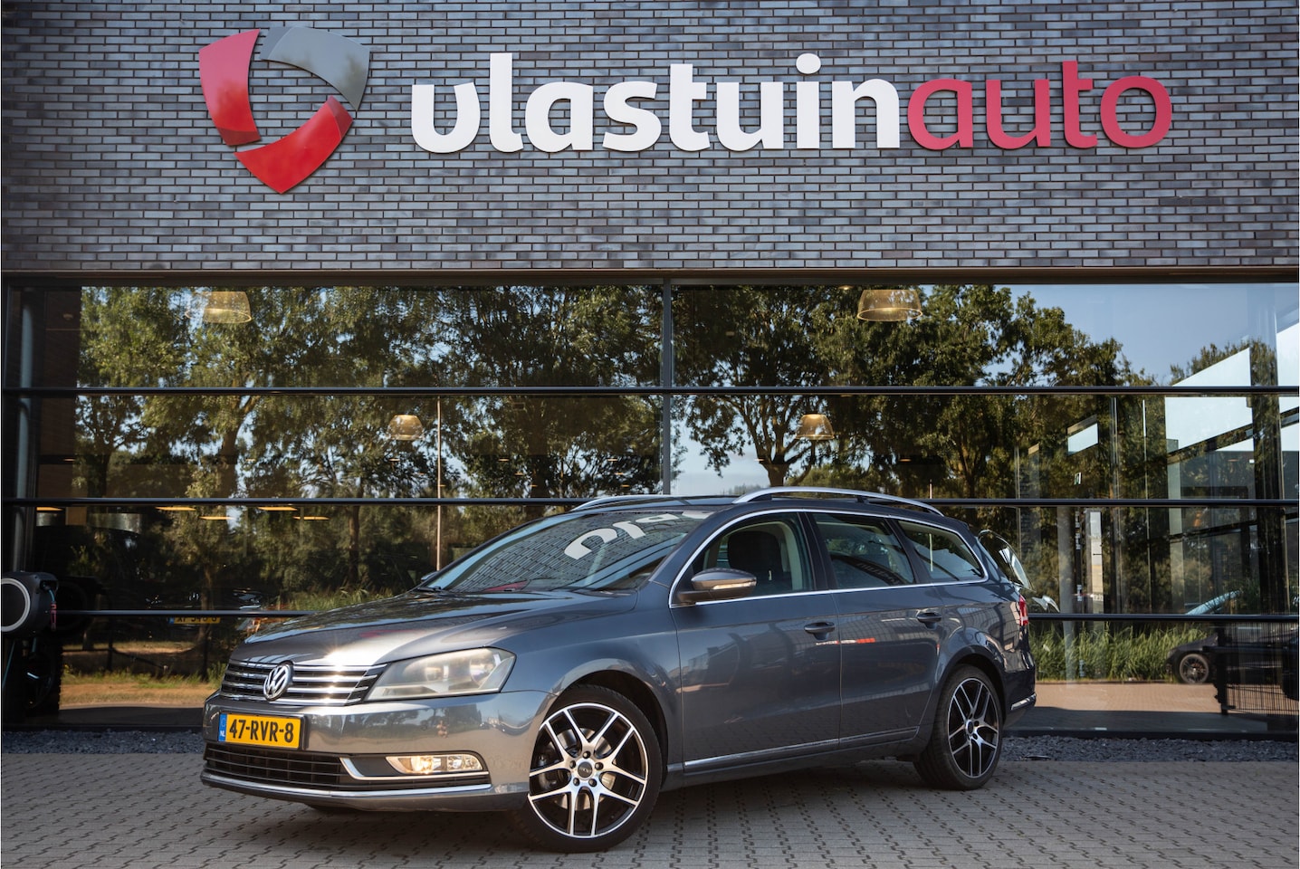 Volkswagen Passat Variant - 1.6 TDI Comfortline BlueMotion 1.6 TDI Comfortline BlueMotion , Trekhaak, Navigatie, Cruise control, - AutoWereld.nl