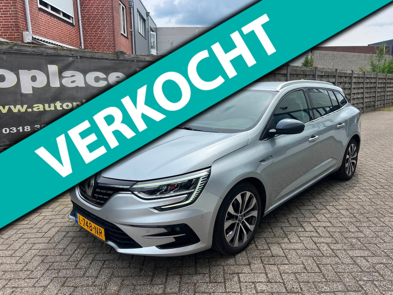 Renault Mégane E-Tech - Estate 1.6 Plug-In Hybrid VOL LEER GROOT NAVIGATIE - AutoWereld.nl