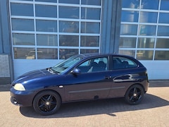 SEAT Ibiza - 1.4-16V 25 Edition I Nu voor 2450,
