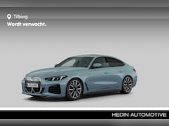 BMW i4 - eDrive40 84 kWh M Sport Pakket | 19 inch LM M Y-spaak (styling 859 M)in Bicolor Jet Black