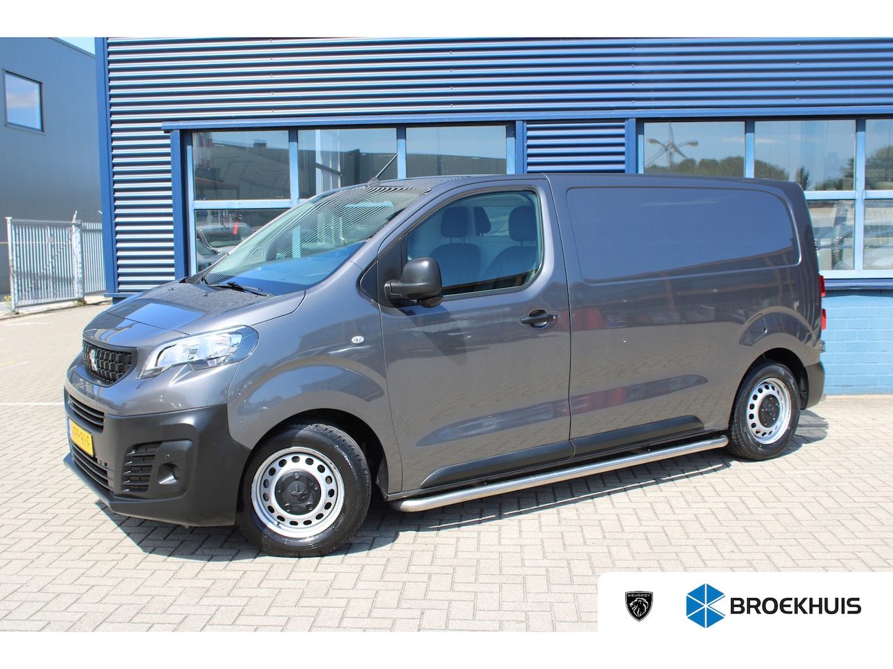 Peugeot Expert - 2.0 BlueHDI 145 PK | AUTOMAAT | CAMERA | BETIMMERING | SIDE + BACK BARS | APPLE CARPLAY/AN - AutoWereld.nl