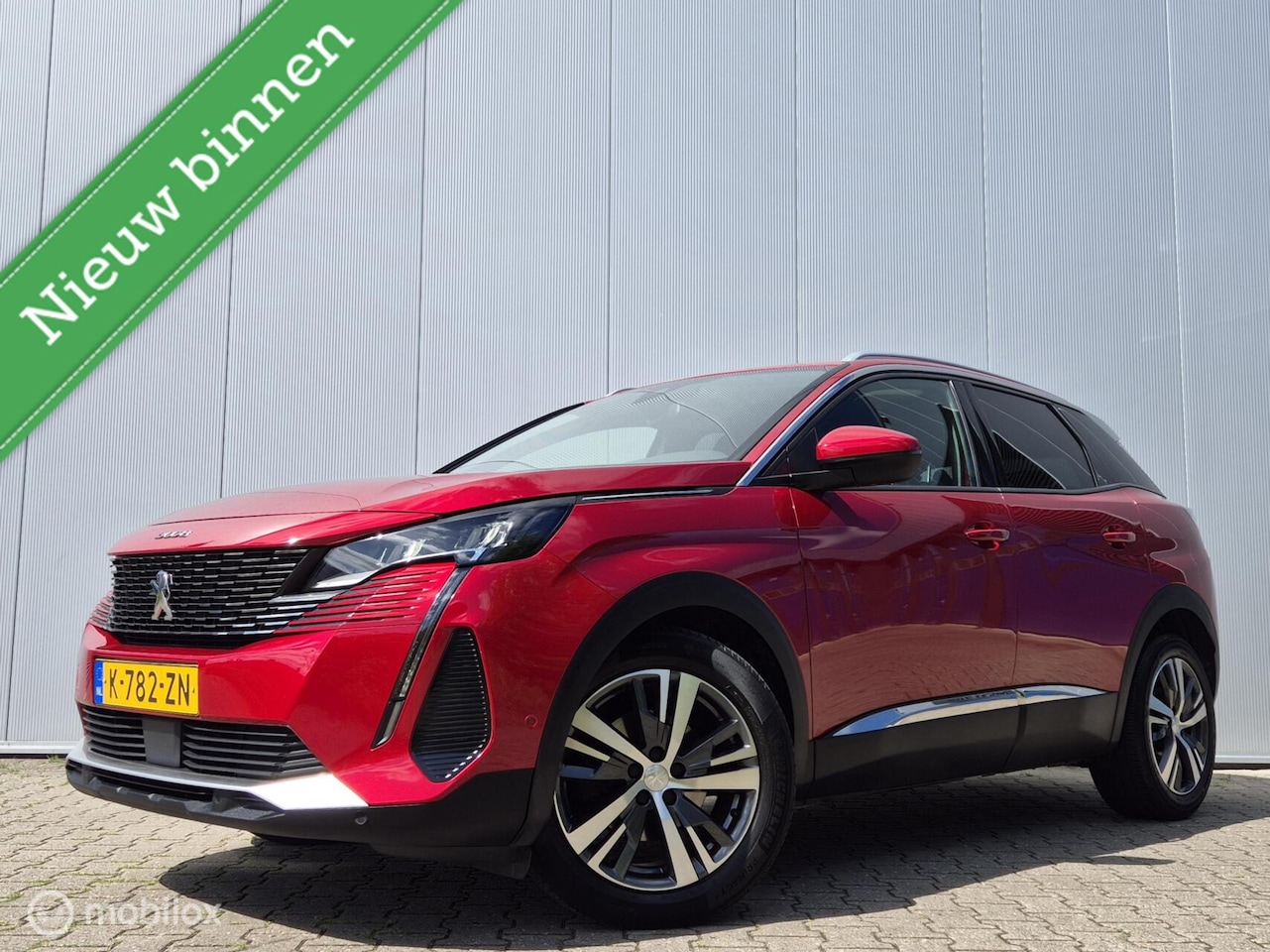 Peugeot 3008 - 1.2 PURETECH PREMIUM AUTOMAAT/STOELVERWARMING/CAMERA/KEYLESS/ELEK-KLEP/FULL LED/HALF LEDER - AutoWereld.nl