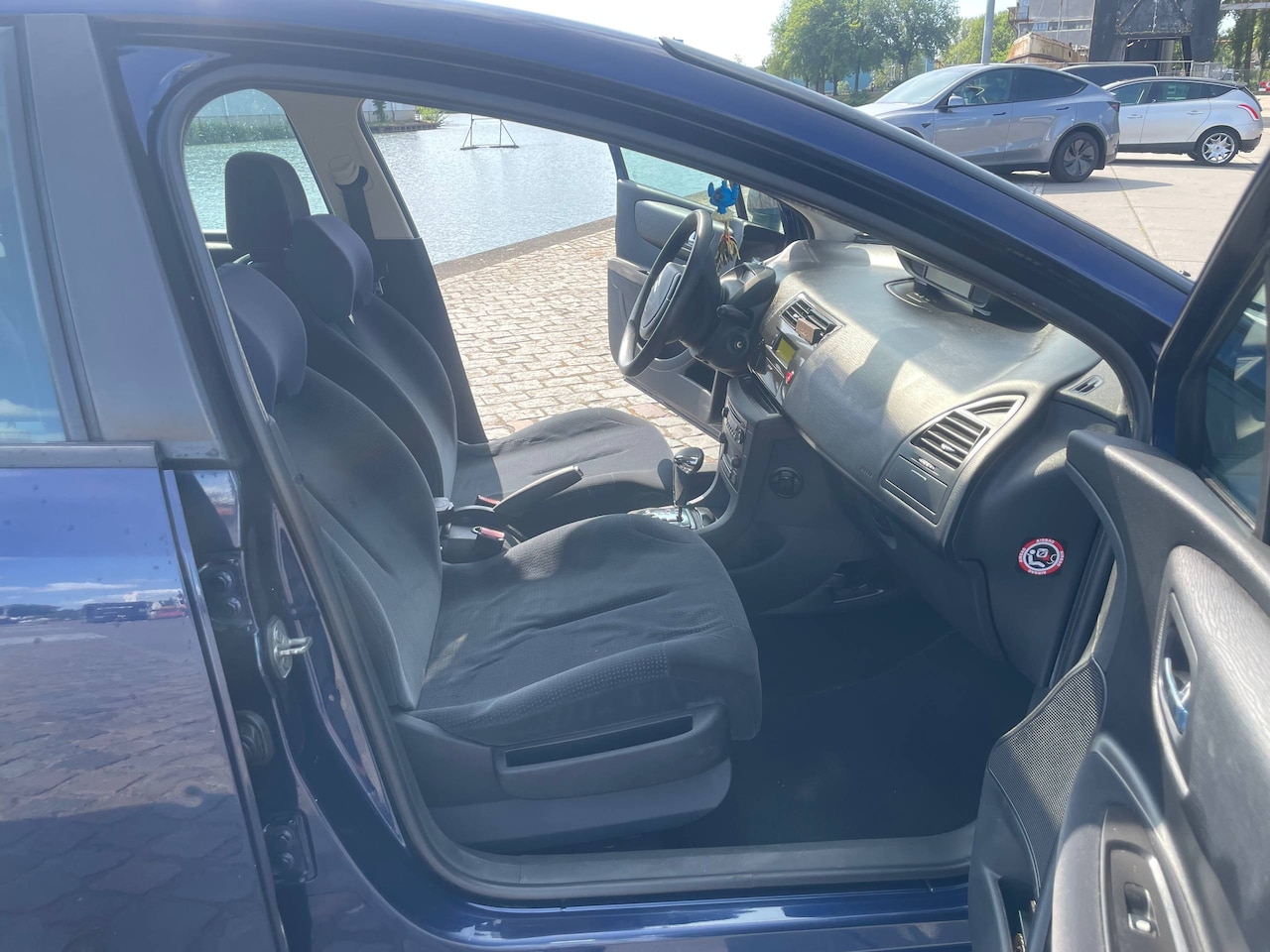 Citroën C4 - 1.6-16V Image - AutoWereld.nl