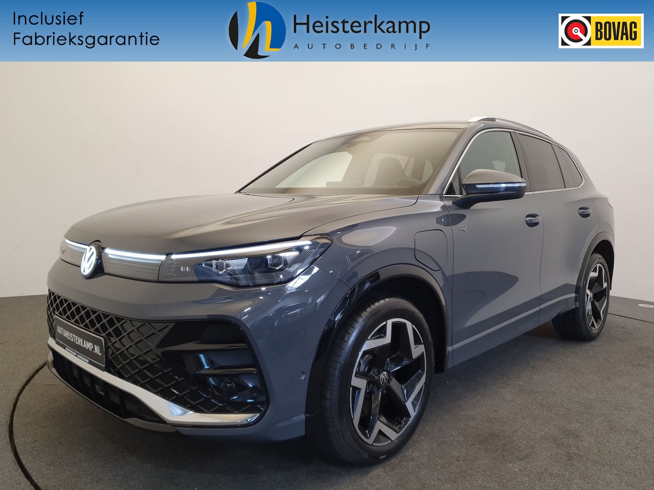 Volkswagen Tiguan - 1.5 eHybrid 204pk DSG/AUT R-Line Edition Wegklapbare trekhaak, Camera, Acc - AutoWereld.nl