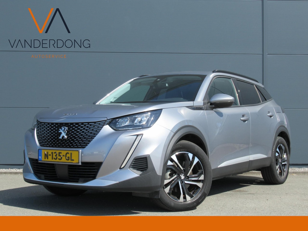 Peugeot e-2008 - EV Allure 50 kWh | SOH 94% |  Carplay | Camera | Climate control - AutoWereld.nl