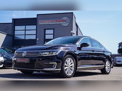 Volkswagen Passat - 1.4 TSI GTE Connected Series Plus | Adaptief Cruise Control | Panorama | Apple Carplay | S