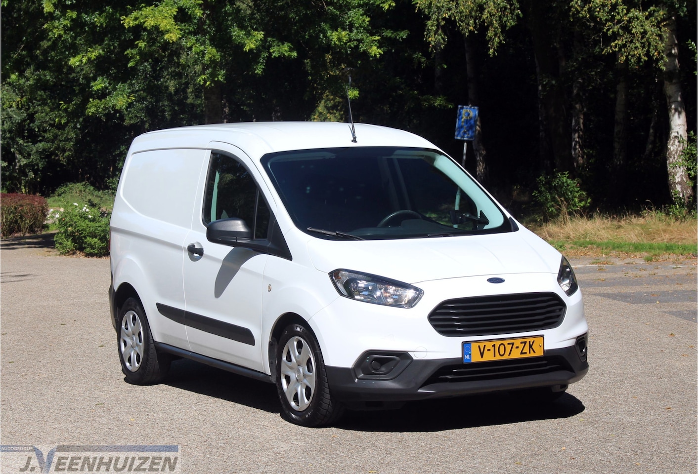 Ford Transit Courier - 1.5 TDCI Ambiente | 2019  | ❄️Airco | ⭐Leuke auto! | ✅ Nwe APK! - AutoWereld.nl