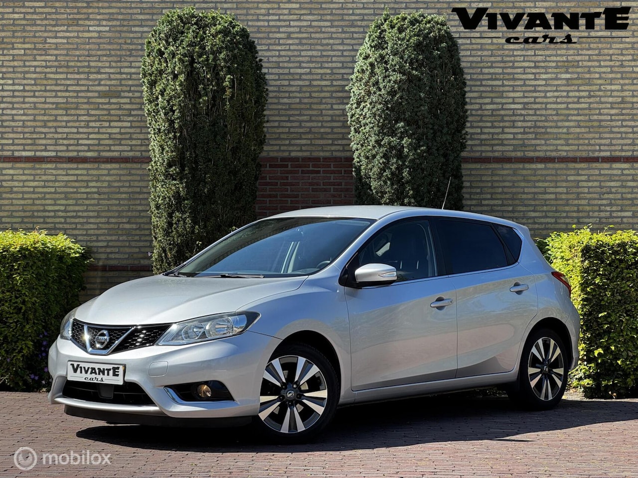 Nissan Pulsar - 1.2 DIG-T N-Connecta Dealer.O.H.*Camera*Cruise*Navi - AutoWereld.nl