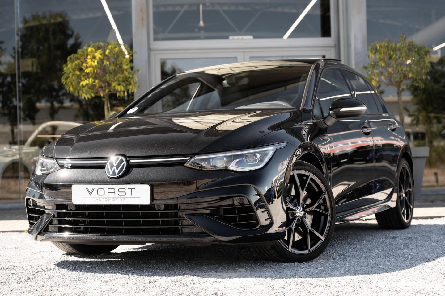 Volkswagen Golf - 2.0 TSI R 4Motion Performance Akrapovic HK - AutoWereld.nl
