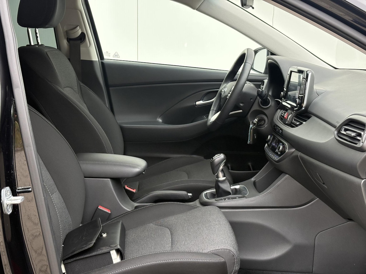 Hyundai i30 - 1.0 T-GDi MHEV HYBRID | 22.874 km | Stuur- & Stoelverwarming | Garantie | Carplay | Climat