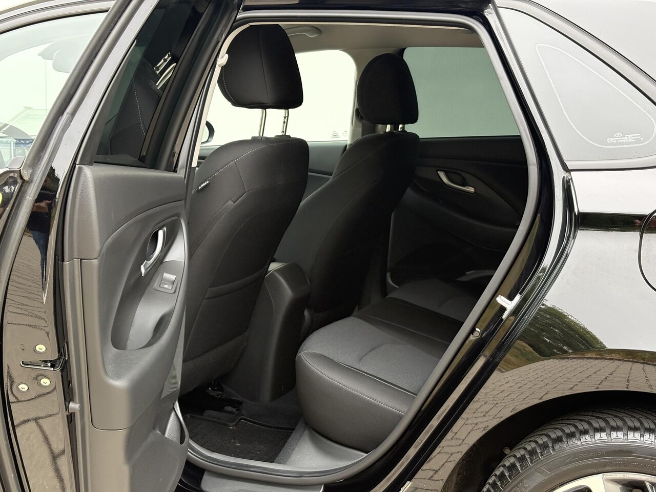 Hyundai i30 - 1.0 T-GDi MHEV HYBRID | 22.874 km | Stuur- & Stoelverwarming | Garantie | Carplay | Climat