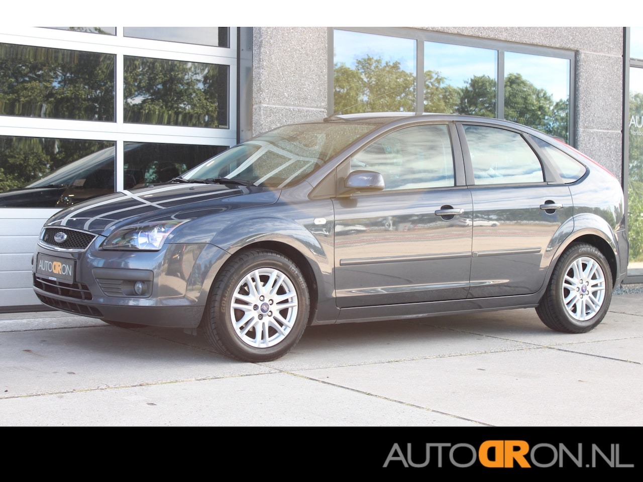 Ford Focus - 1.8 Futura Stoelverwarming Elec Stoel Cruise Control - AutoWereld.nl