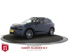 Lynk & Co 01 - 1.5 Navi / Panodak / 360 Camera / Clima / Zwarte hemel